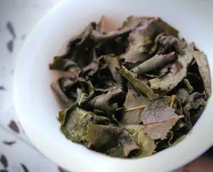 oxydation moyenne du thé avec les feuilles de Tie Guan Yin