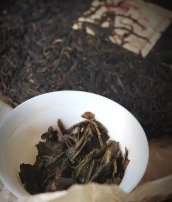 thé violet Yunnan