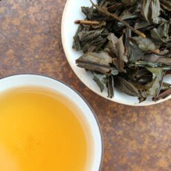 infusion des feuilles de koucha thé noir japonais